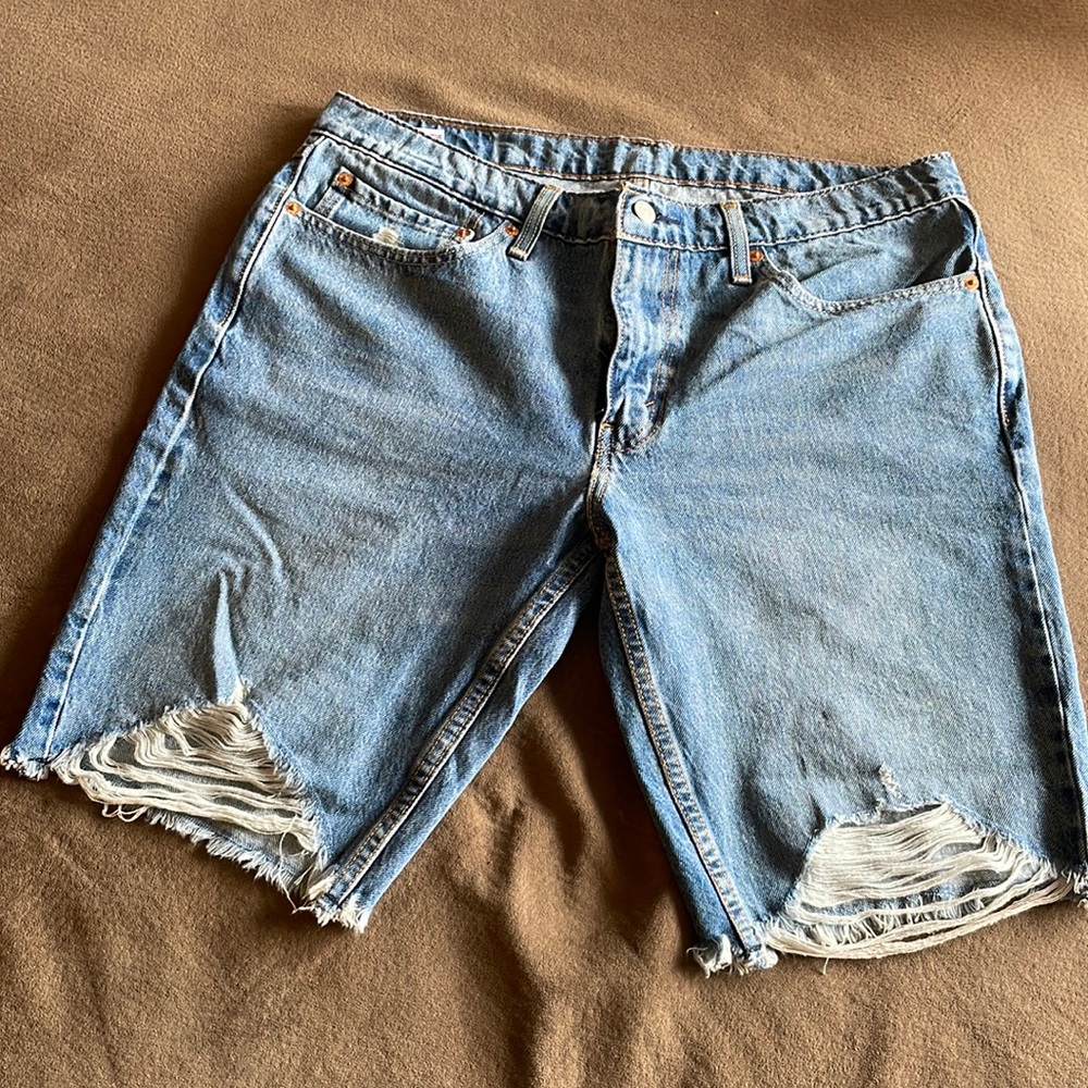 511 Levi denim shorts